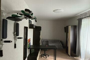 1-к квартира, 42,1 м², 1/3 эт.