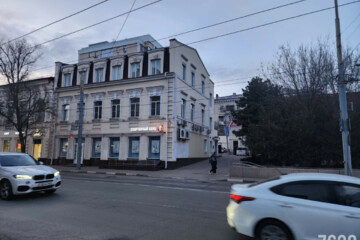 Помещение своб.назн., 162 м², 1/3 эт.