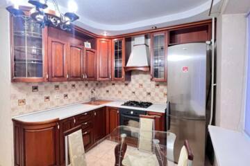Студия, 42 м², 2/9 эт.