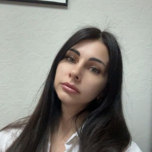 Пономарева Евгения Ашотовна